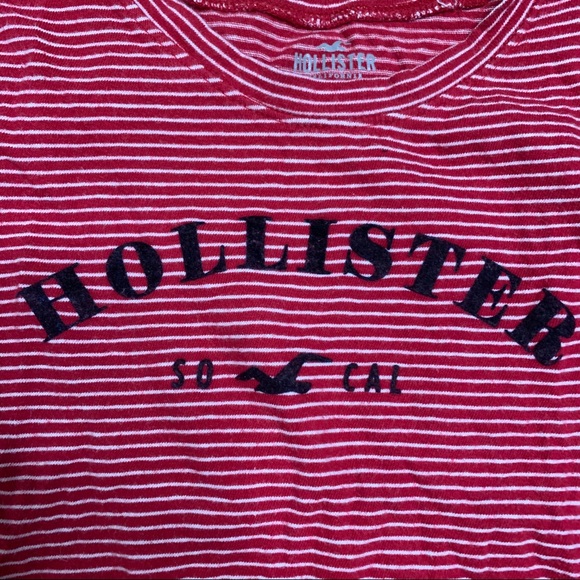 HOLLISTER GRAPHIC STRIPED TEE RED & WHITE - Picture 3 of 4